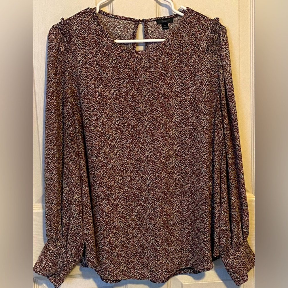 Ann Taylor floral long sleeve top